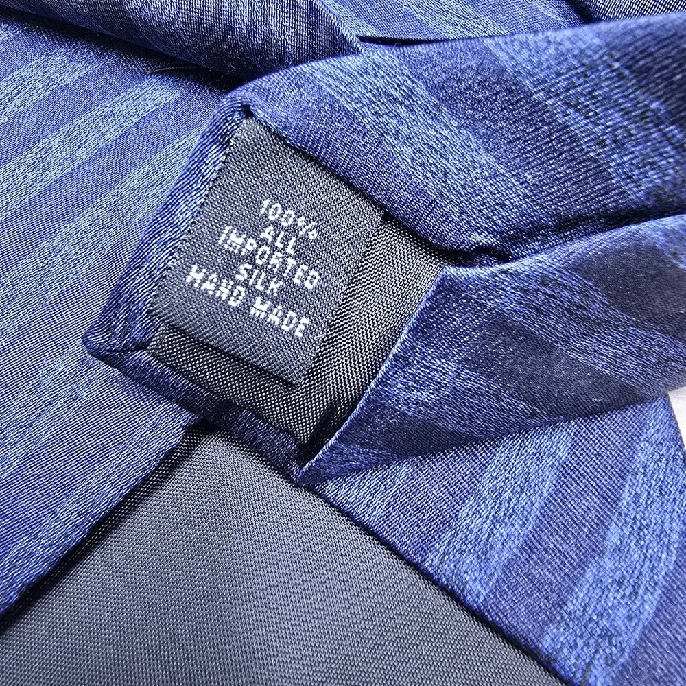Kenneth‎ Cole New York 100% imported silk hand made blue navy striped tie 58